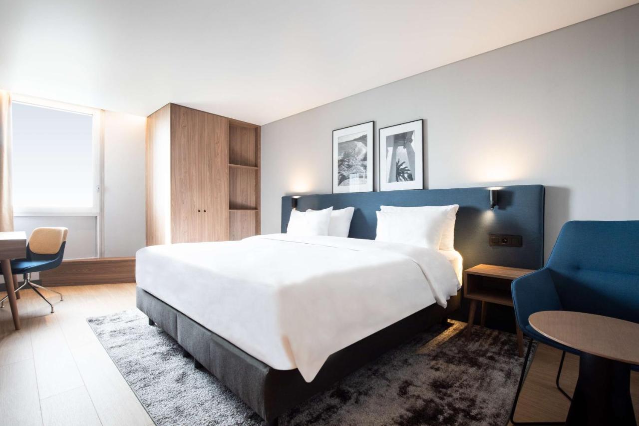Radisson Airport Hotel 4*